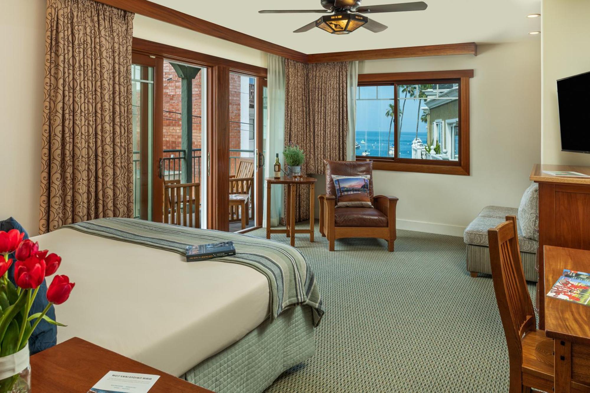 The Avalon Hotel In Catalina Island Exterior photo